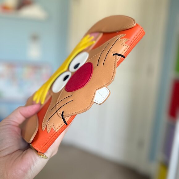 NWOT Loungefly Disney Alice in Wonderland March Hare Clutch Wallet - Picture 3 of 8